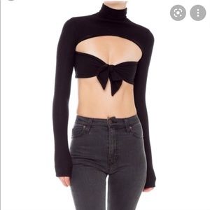 Are You Am I Black Liselle Top 🔥